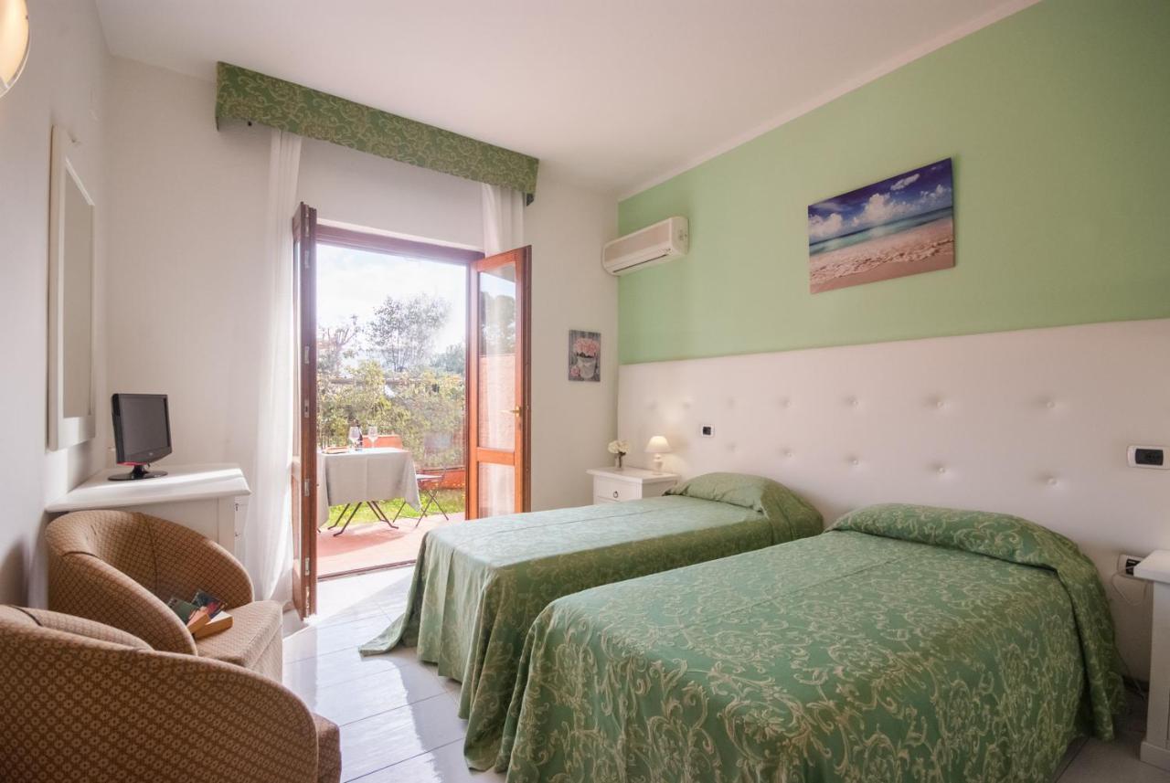 Hotel Residence Villa San Giovanni Portoferraio Buitenkant foto