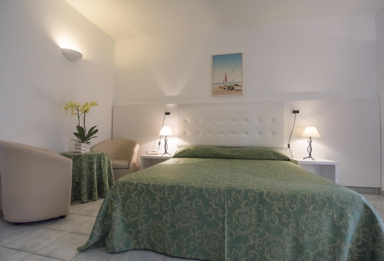 Hotel Residence Villa San Giovanni Portoferraio Buitenkant foto